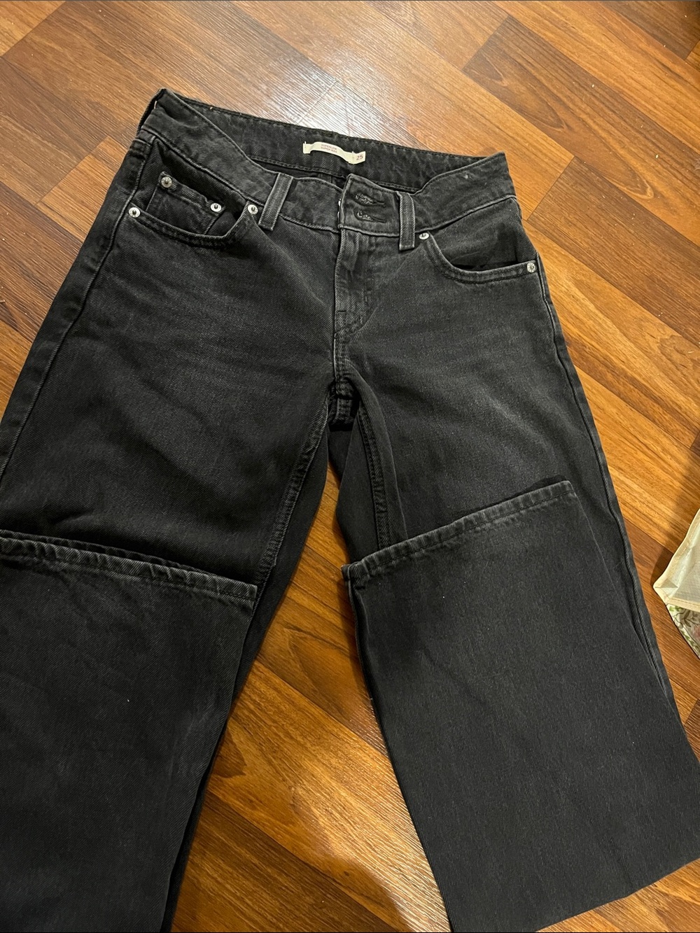 Levi's “superlow” style low rise jeans